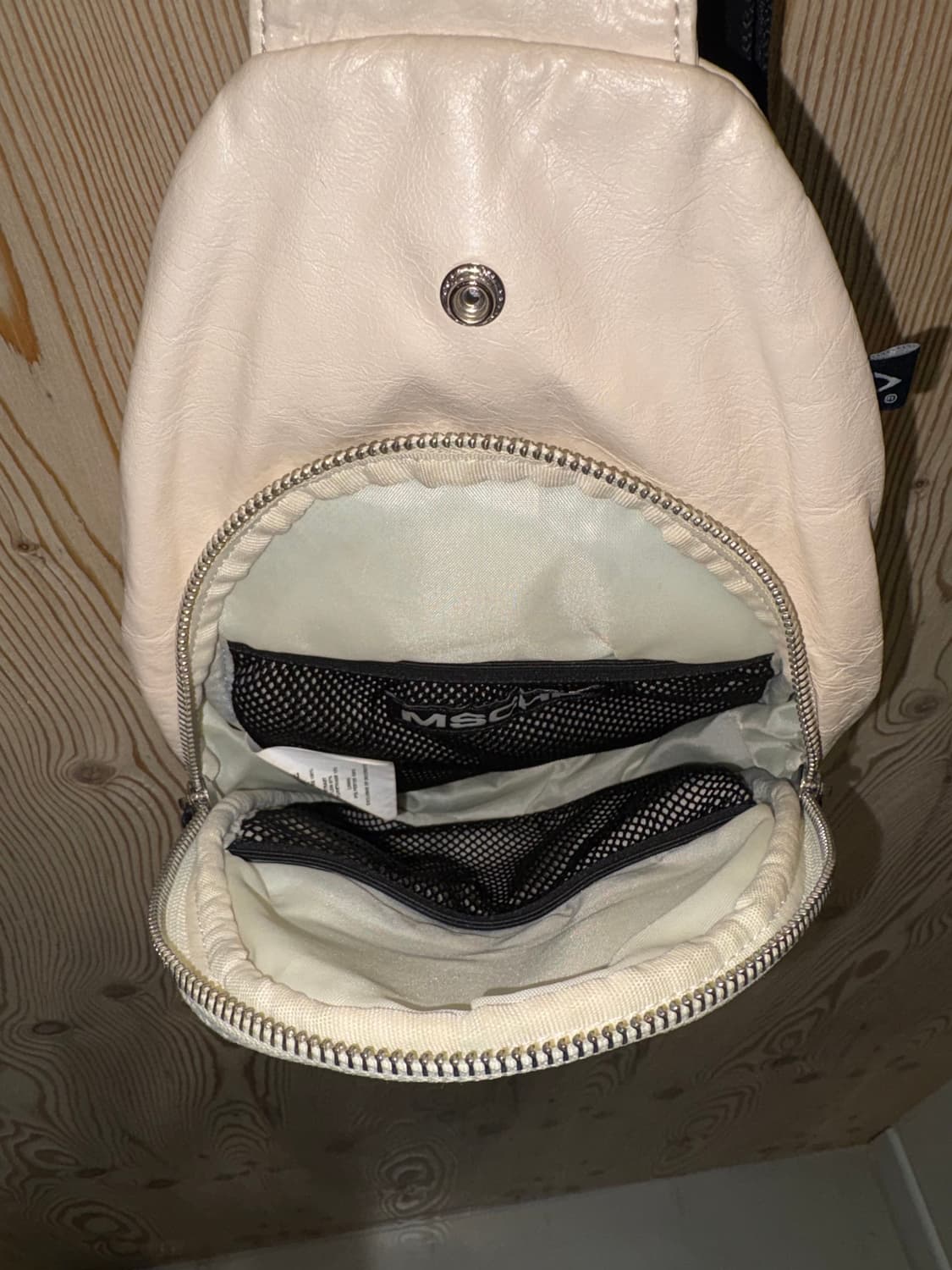 미스치프 크로스백 상품이미지7