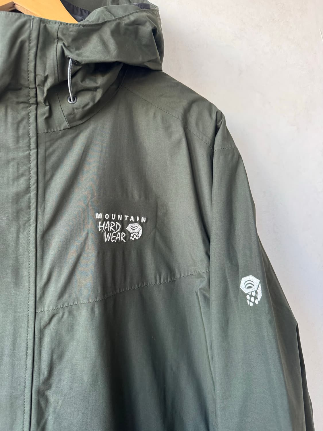 마운틴 히드웨어 자켓 상품이미지3
