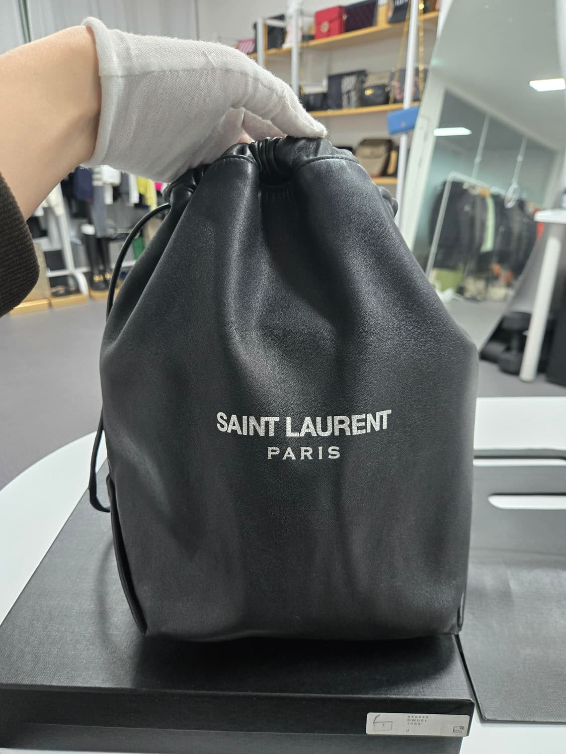 [50%세일] 입생로랑 테디버킷백 상품이미지2