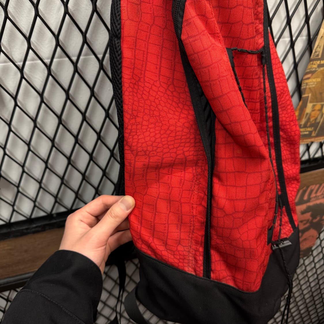 2013S/S 슈프림 크로크 백팩 전면 로고 포인트 레드 상품이미지9