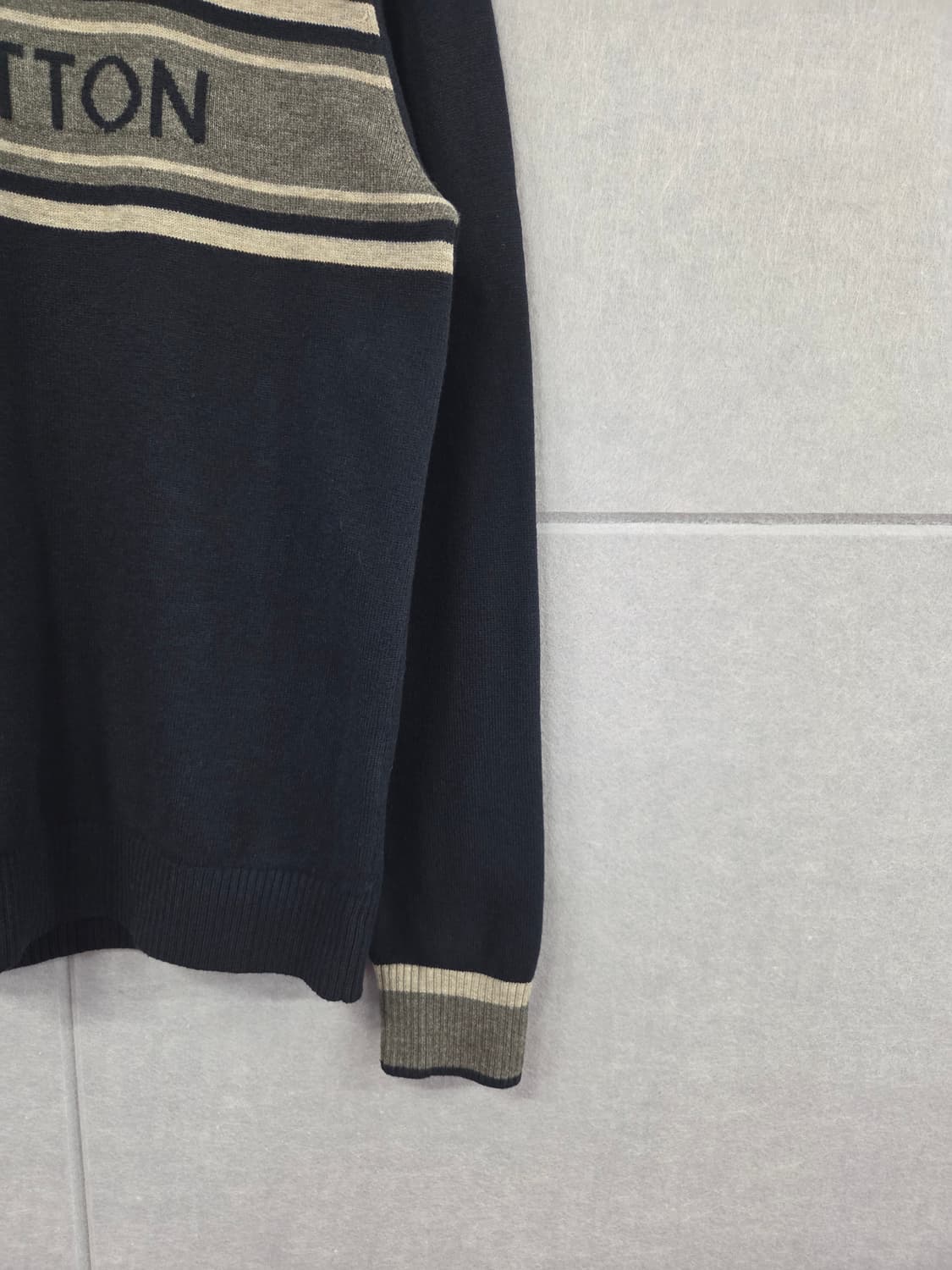 BENETTON 베네통 전면 로고 배색 라운드 니트 상품이미지4