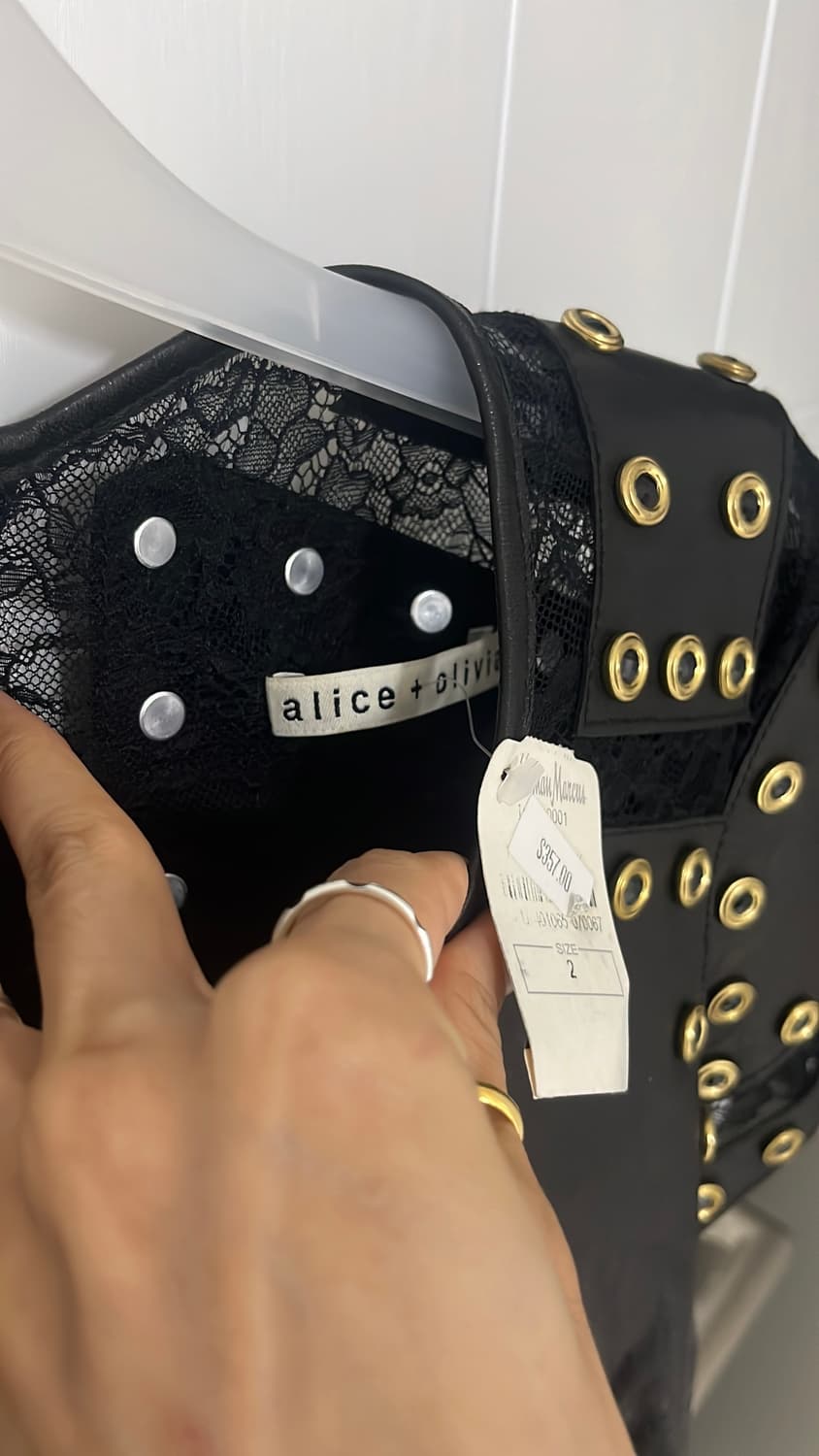 Alice+olivia 블랙양가죽 탑 2사이즈(55사이즈)새상품 상품이미지3