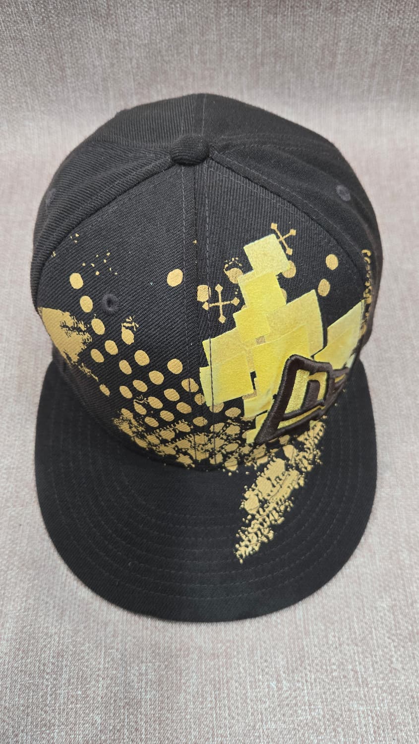 뉴에라 블랙/골드 스냅백 모자 58.7cm 상품이미지1