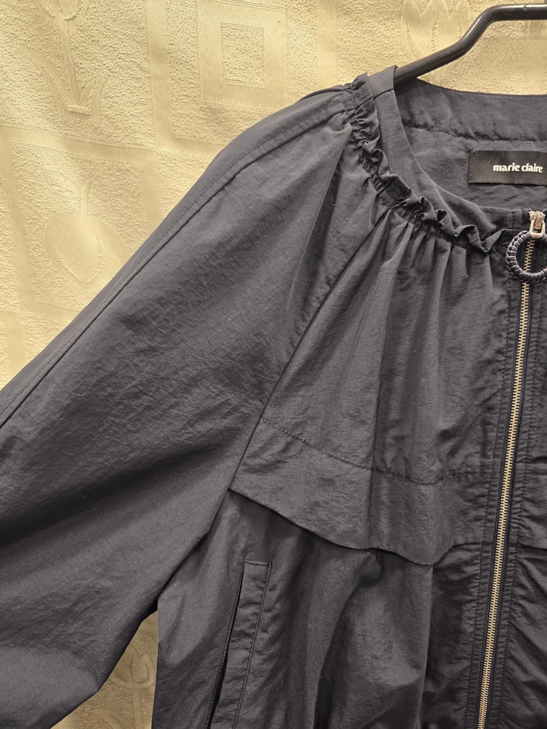 마리끌레르 네이비 프릴 집업 자켓 S~M 상품이미지3