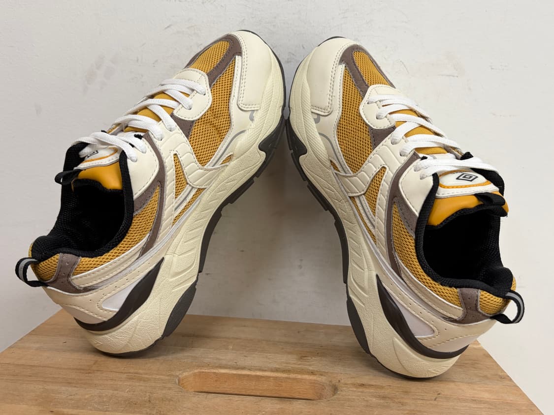 엄브로 여성 운동화 240 상품이미지5