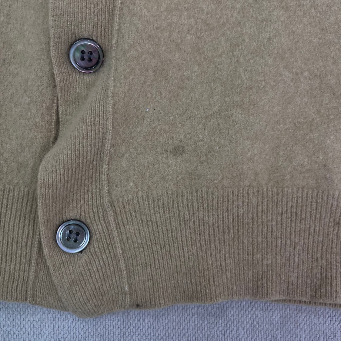 W 95 꼼데가르송 베이지 울 가디건 상품이미지5