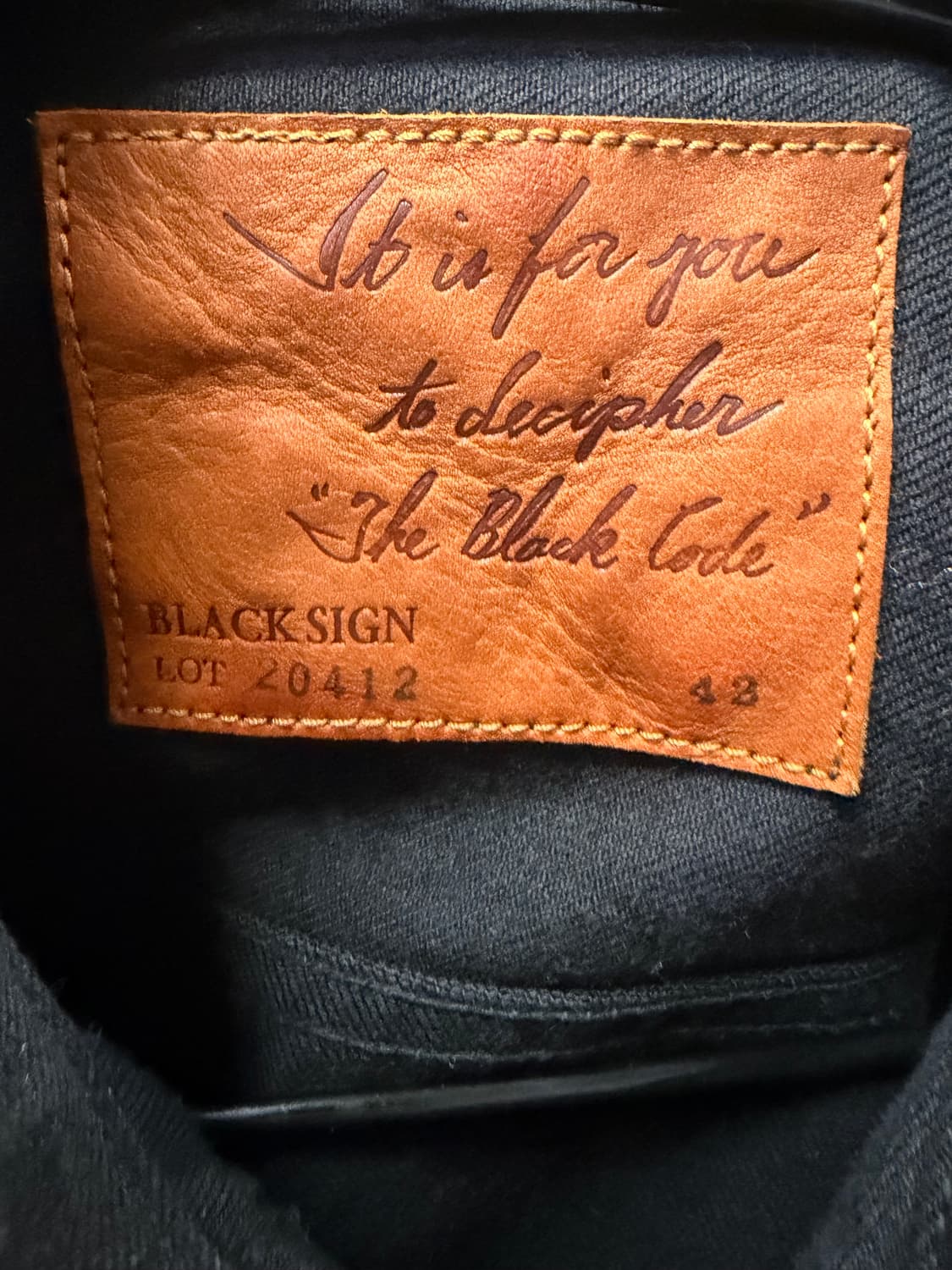 블랙사인 / 15oz 블랙 데님 플리츠 자켓 42사이즈 상품이미지3