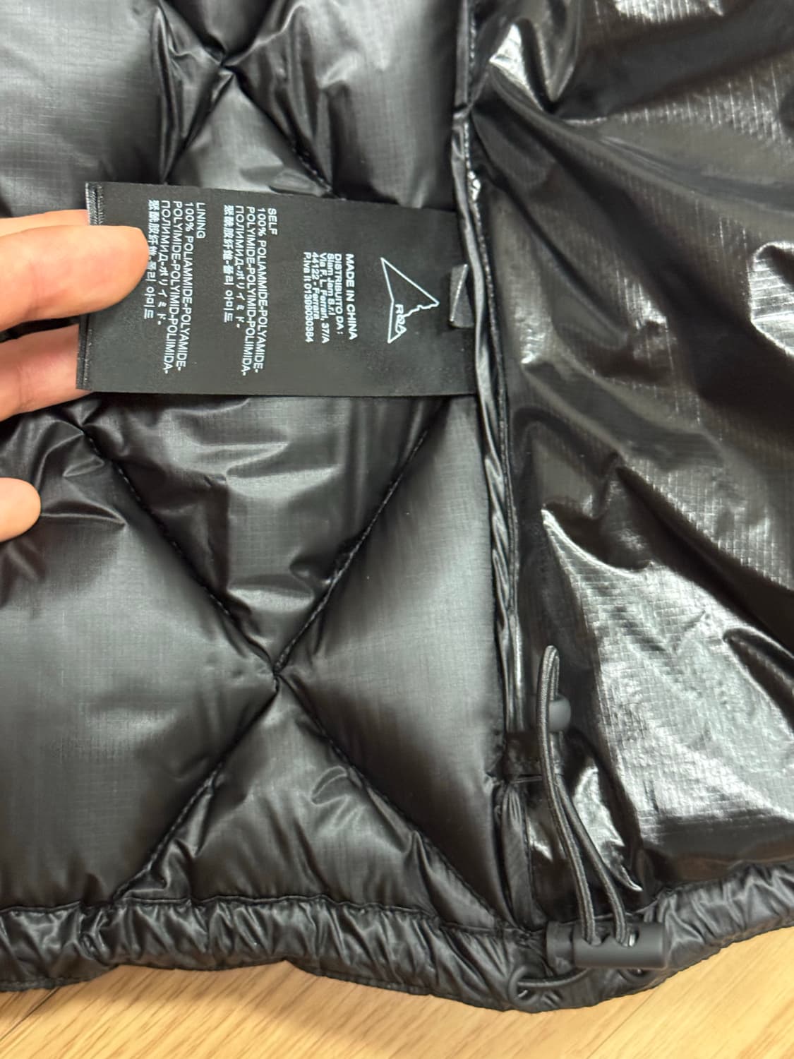 로아 누나 800 25fw 블랙 라지 상품이미지8