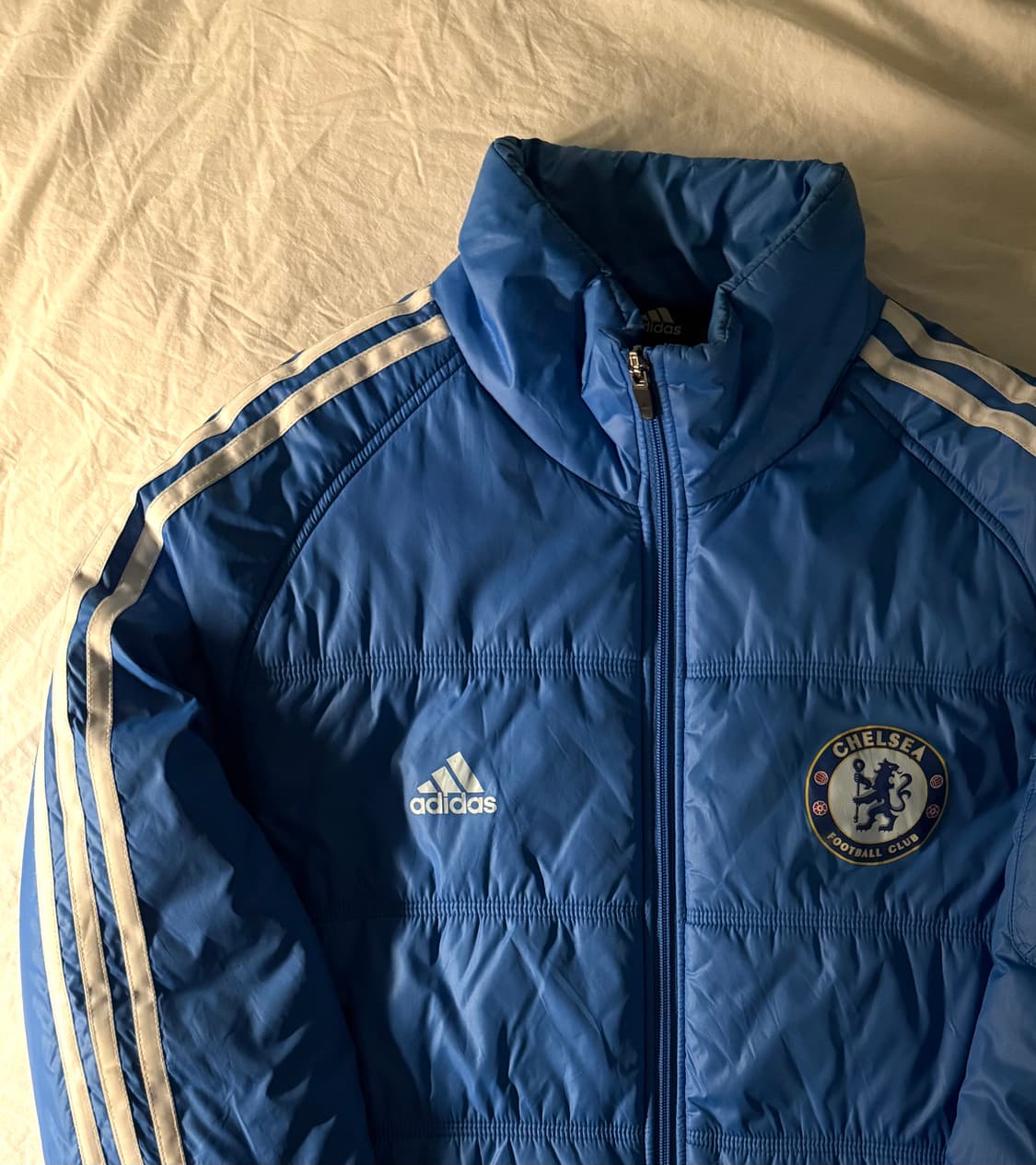 아디다스 첼시 경량 패딩 상품이미지1