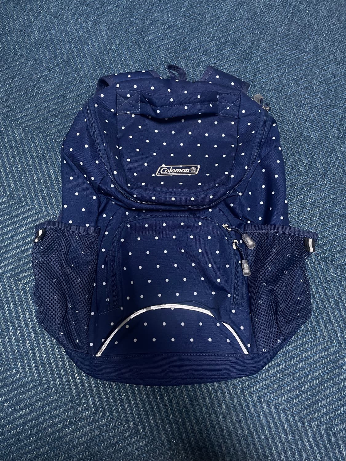Coleman 콜맨 네이비 도트 백팩 상품이미지1