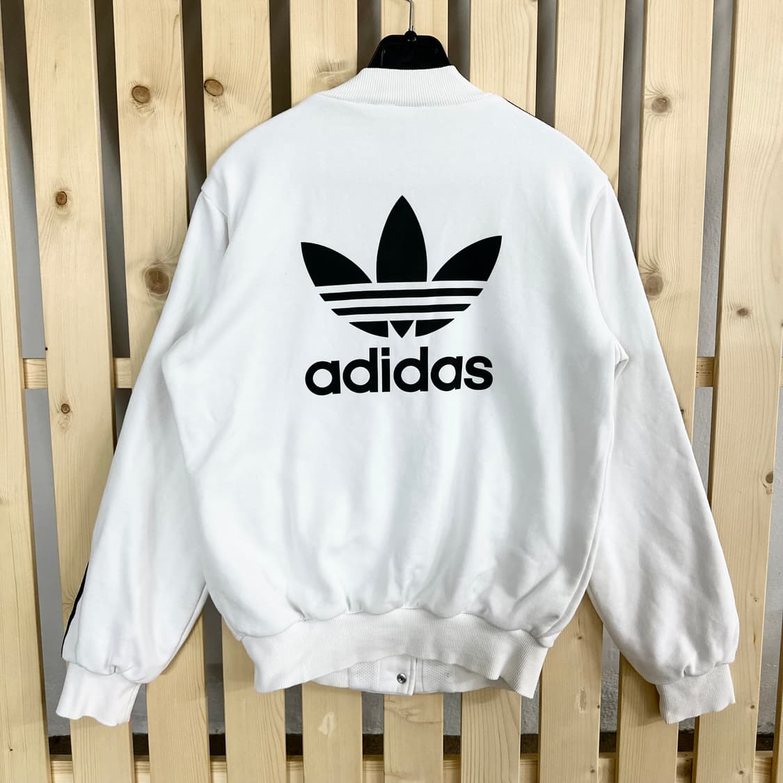 (S) 아디다스 화이트 빅로고 봄버 자켓 트랙탑 상품이미지2