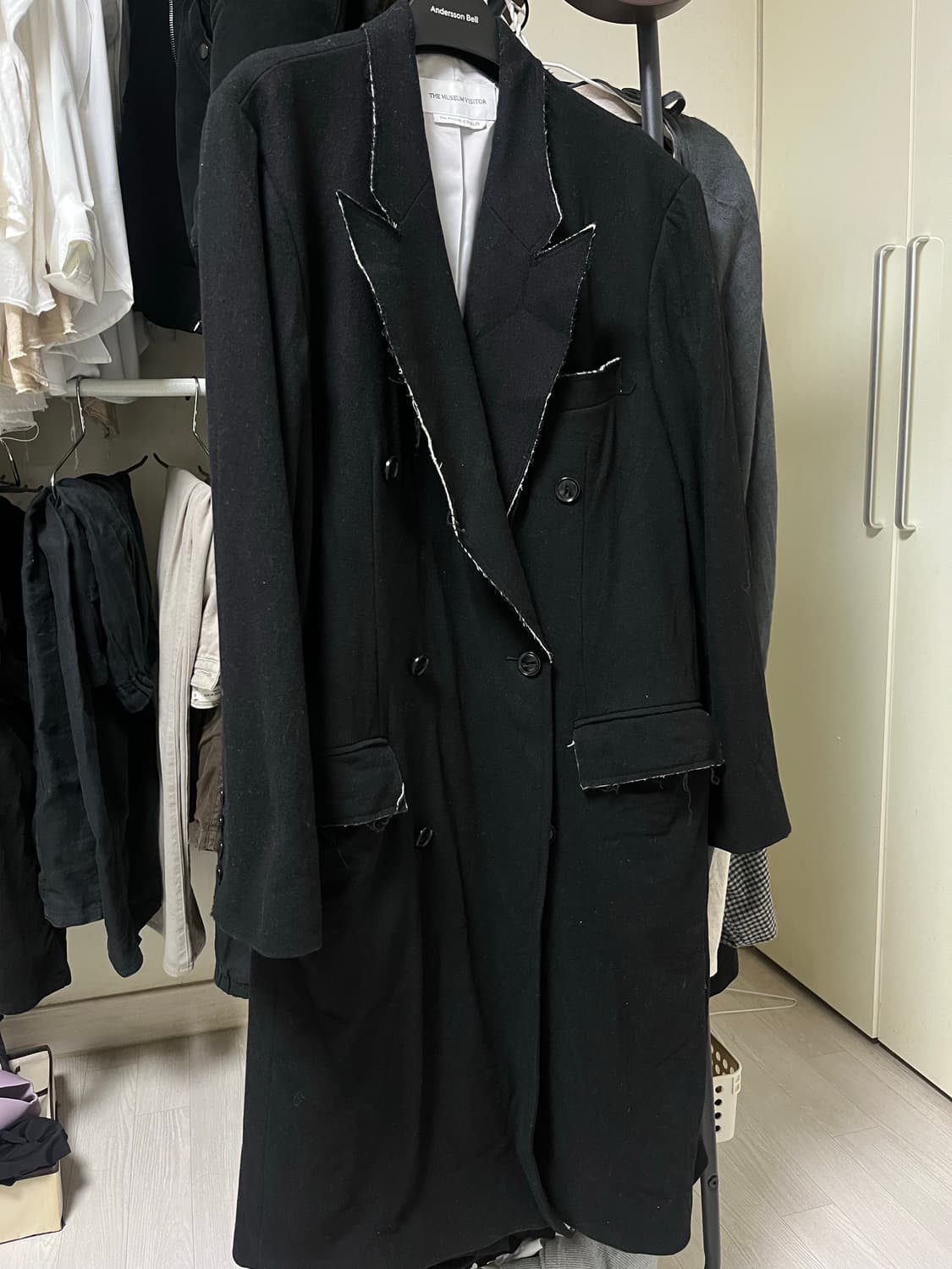 더뮤지엄비지터 울 코트 상품이미지1