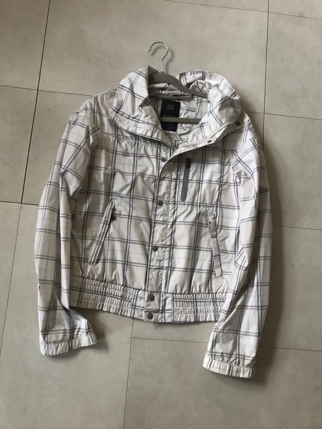 콜롬비아 아이보리 체크 윈드브레이커 상품이미지9