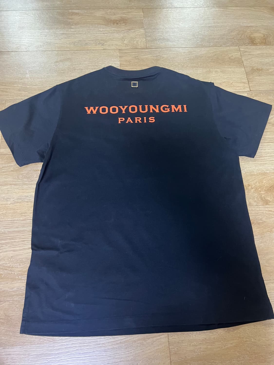 우영미 검주 백로고 티셔츠 팝니다 상품이미지3