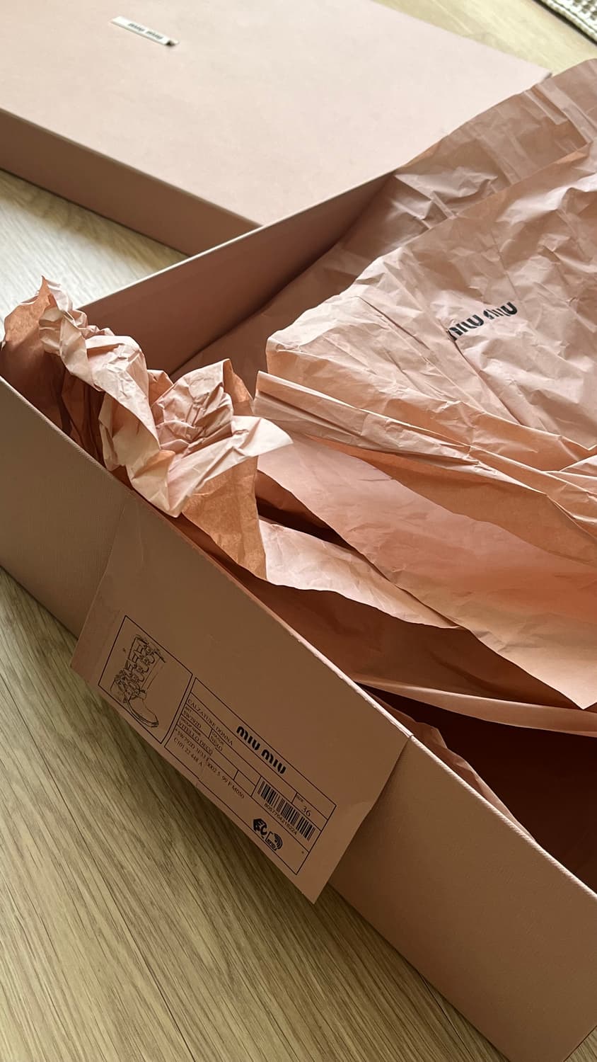 [급처] miumiu 가죽부츠 블랙 36 상품이미지7