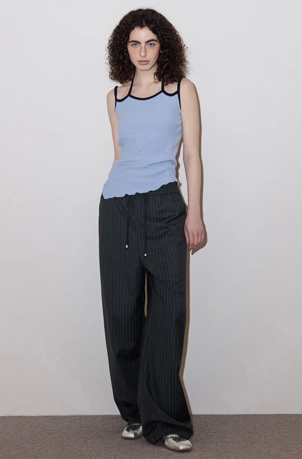 폴리수엠 핀스트라이프 자카드 팬츠 블랙 2사이즈 상품이미지2