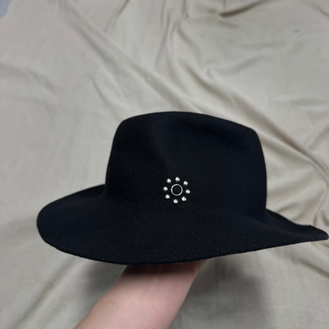 디아프바인 블랙리벳 플로피헷 모자  상품이미지3