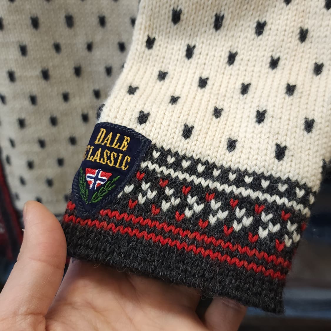90s 데일 오브 노르웨이 퓨어 뉴울 노르딕 패턴 풀집 울 스웨터 M 상품이미지7