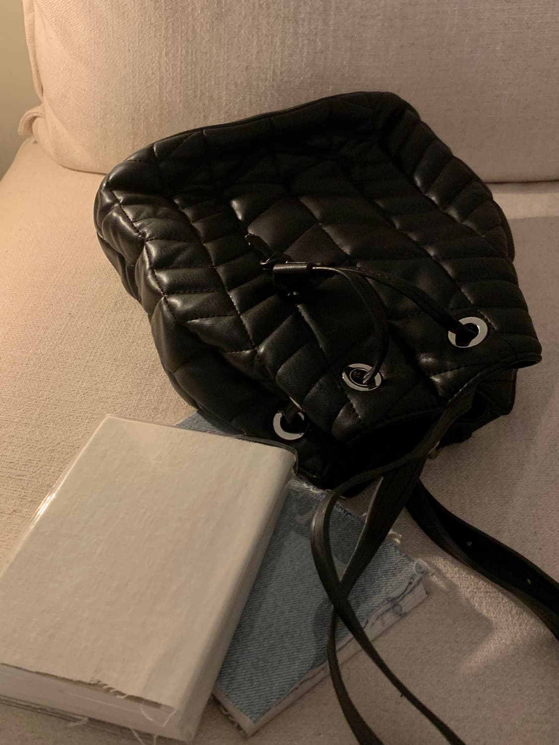 ZARA 자라 퀼팅 버킷 백팩 블랙 가방 상품이미지1