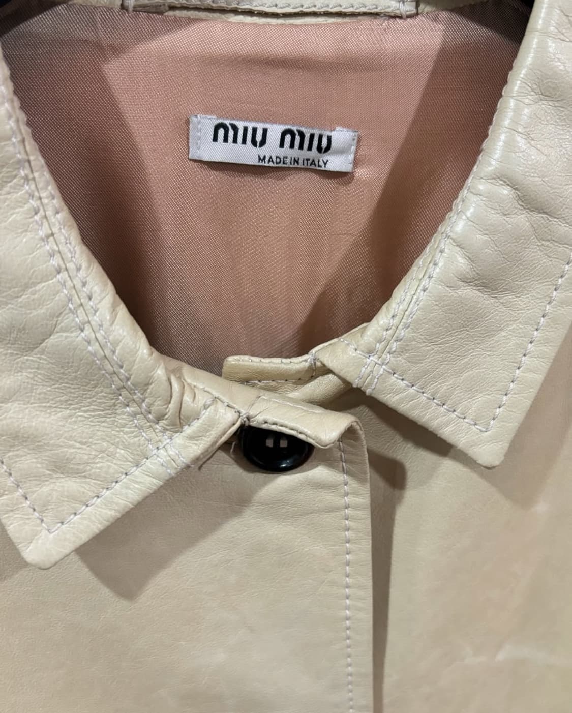 미우미우 레더 자켓 상품이미지3