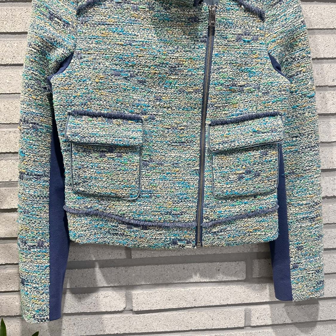 EnC 이앤씨 크롭 트위드자켓 사선집업 투포켓 프린지 디테일 민트 블루 상품이미지4