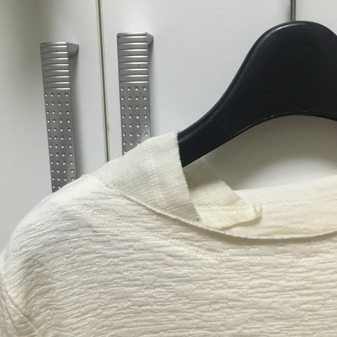 마뗑킴 아이보리 긴팔티 상품이미지3