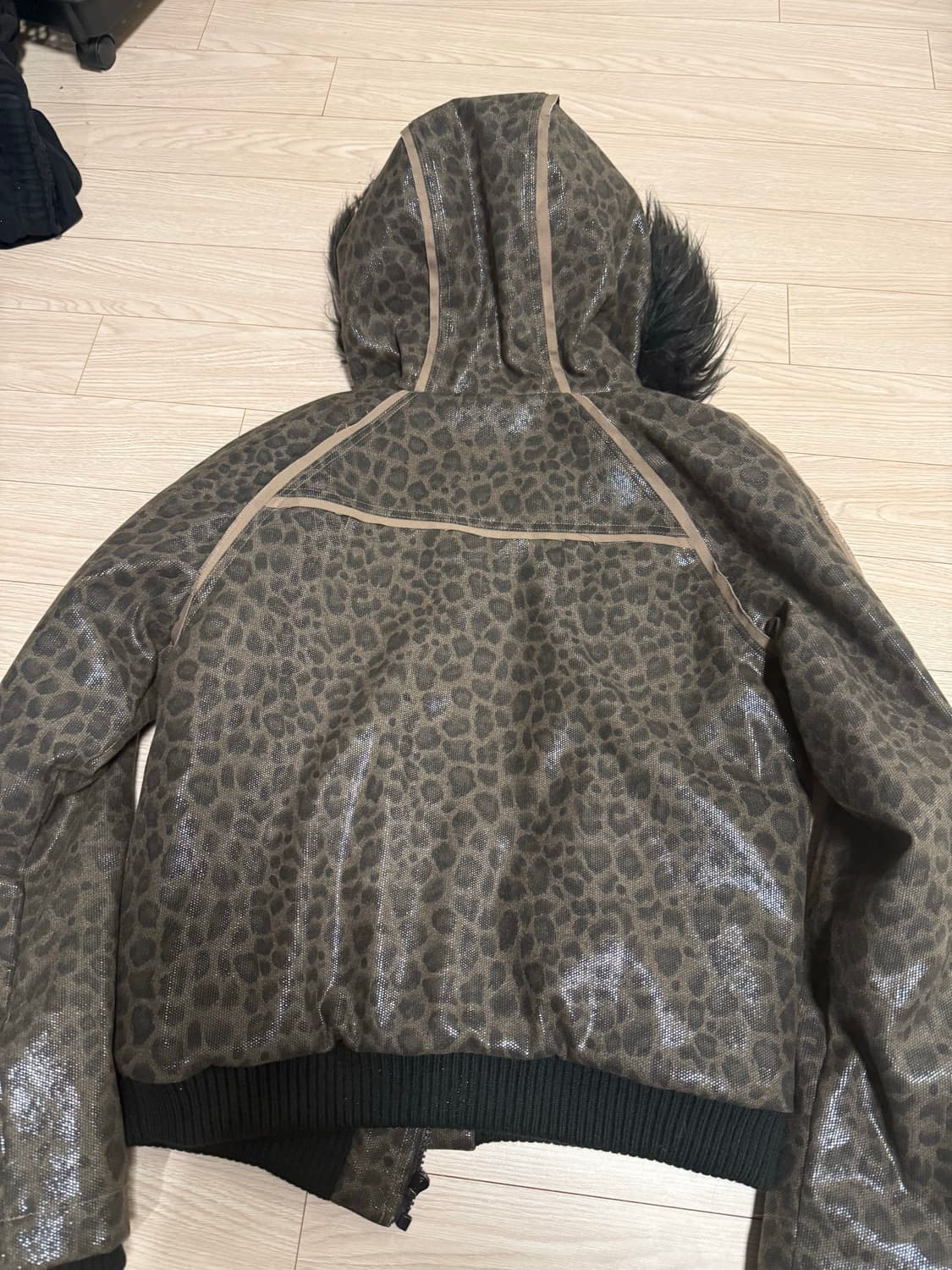Leopard Glossy Fur Hood Jacket 상품이미지3