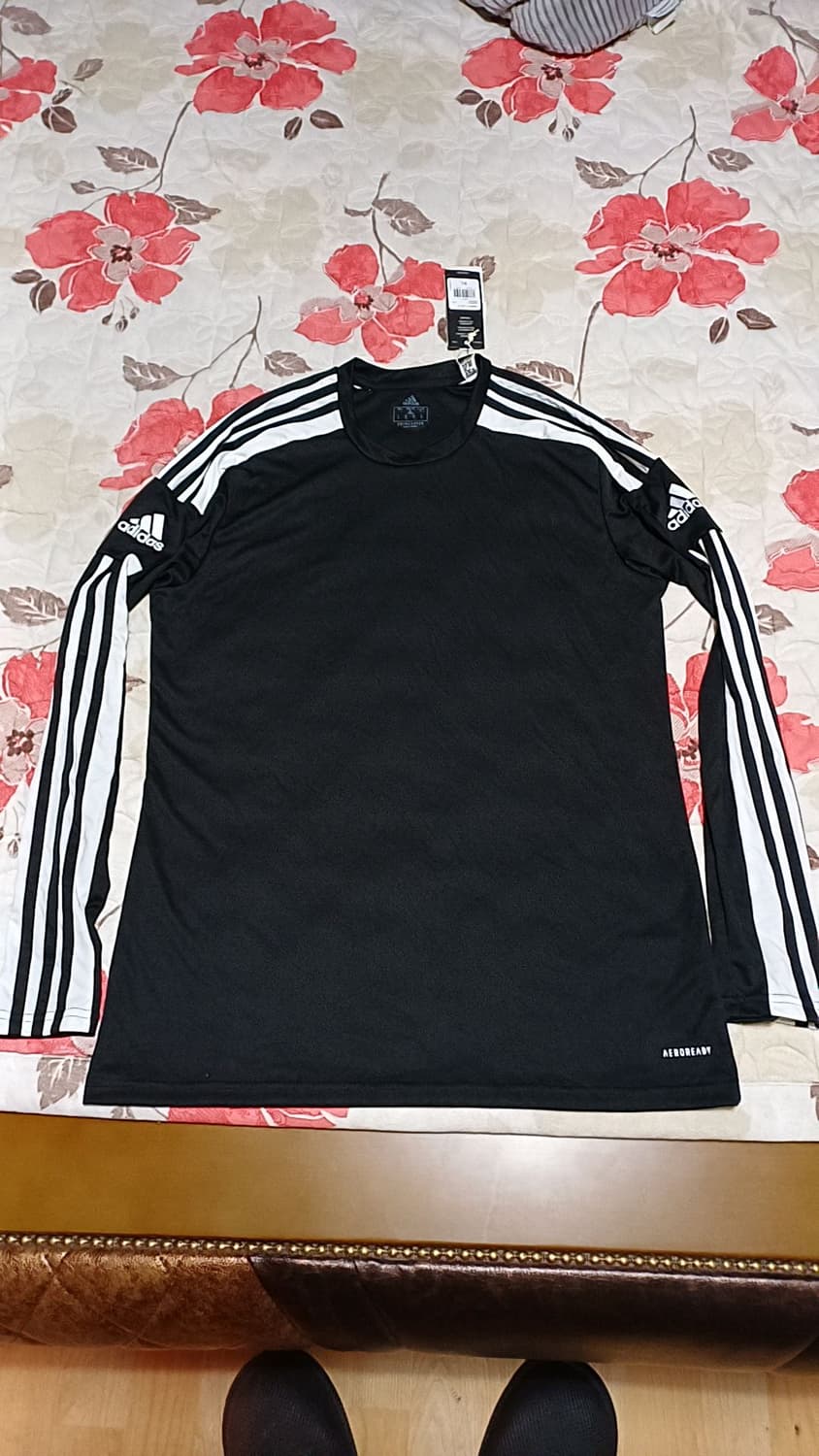 아디다스 미사용 기능성티 실측100 가슴53 기장73 상품이미지1