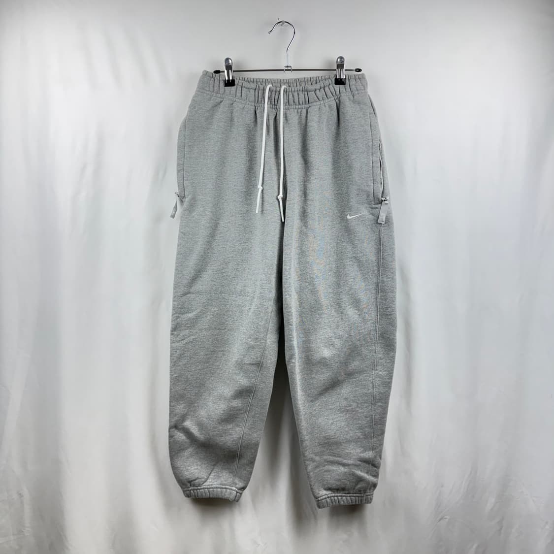 (S) 나이키 NRG 솔로 스우시 플리스 팬츠 그레이 상품이미지2