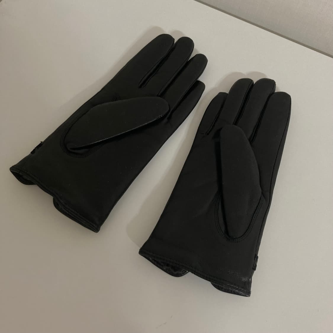 거의새것) 정품 메트로시티 여성 가죽 장갑 블랙 상품이미지2