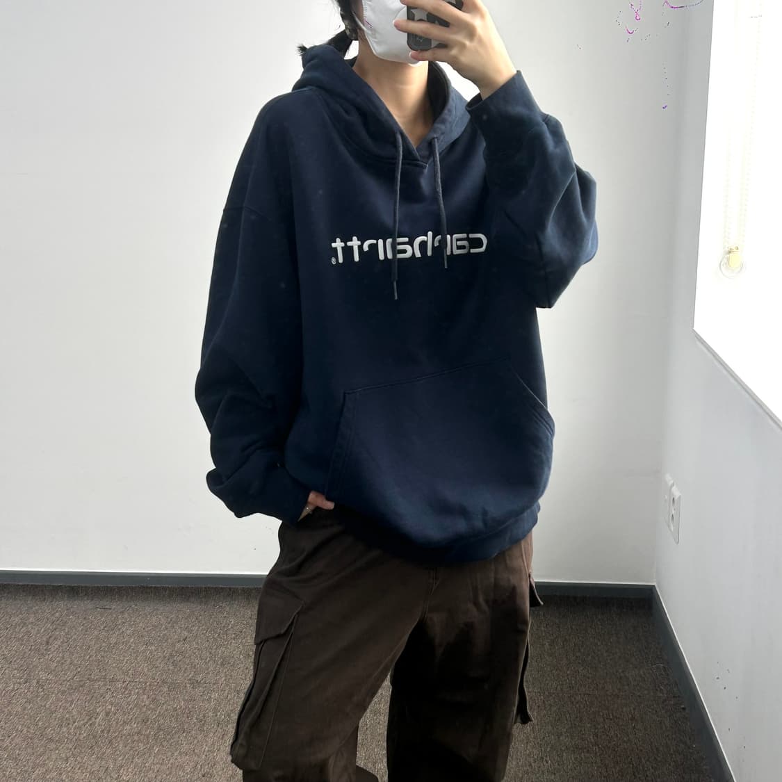 Carhartt 스펠아웃 로고 네이비 후드티 상품이미지2