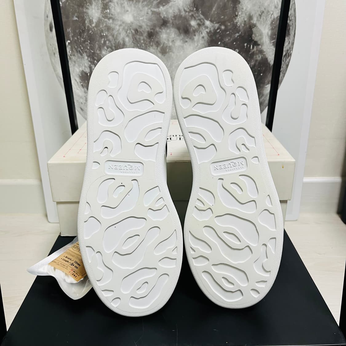 정품 42) 알렉산더 맥퀸 오버솔 스니커즈 270~275 상품이미지5