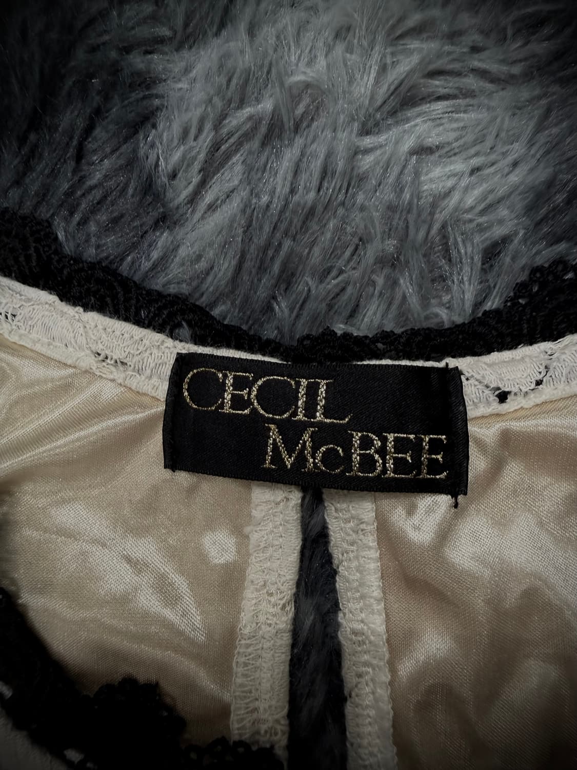 Cecil McBee 페미닌 퍼프숄더 리본 레이스 반팔 원피스 상품이미지9