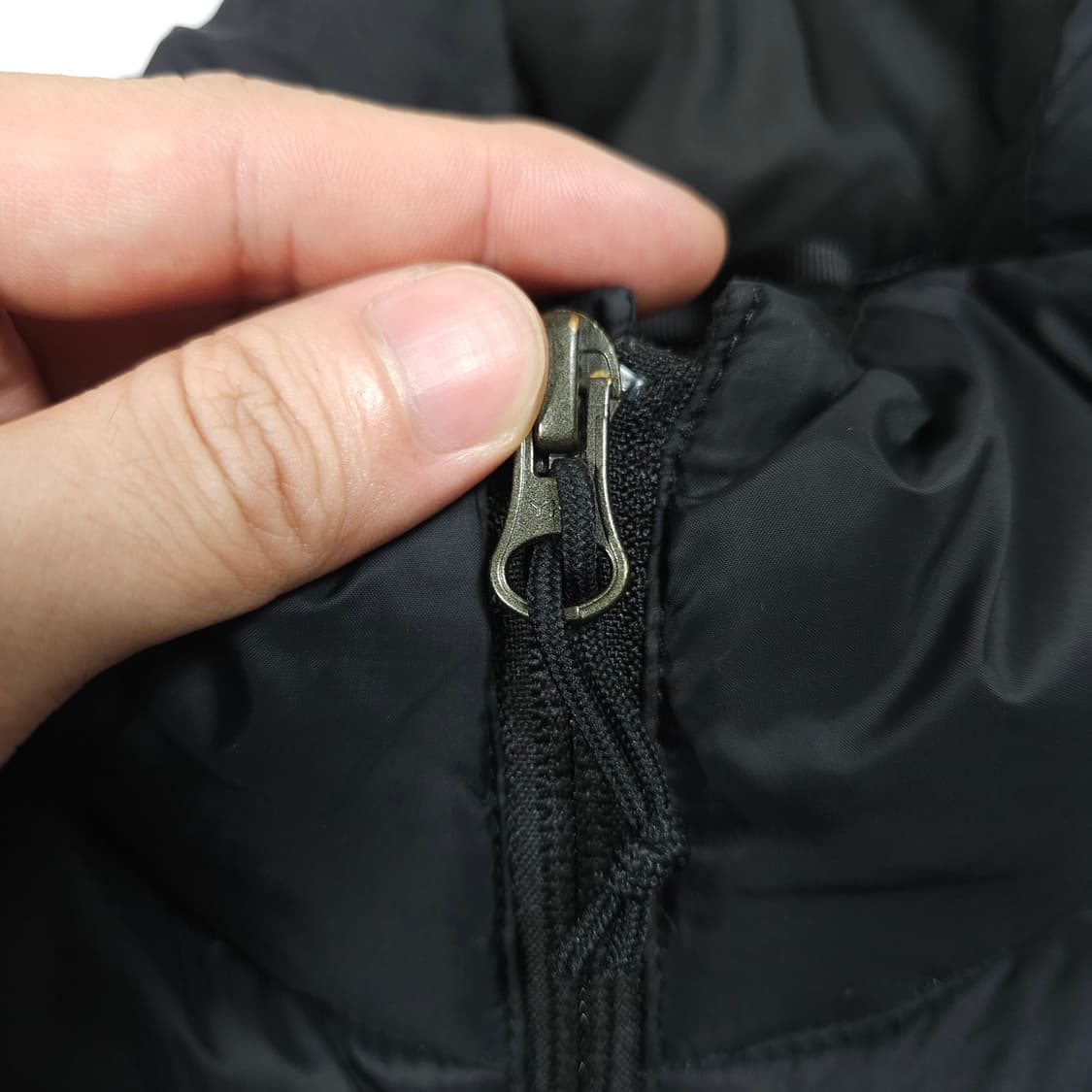 노스페이스 550 오버핏 경량패딩  상품이미지3