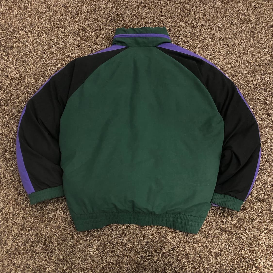 나이키 삼나스포츠 올드스쿨 덕다운 리버시블 패딩 상품이미지4