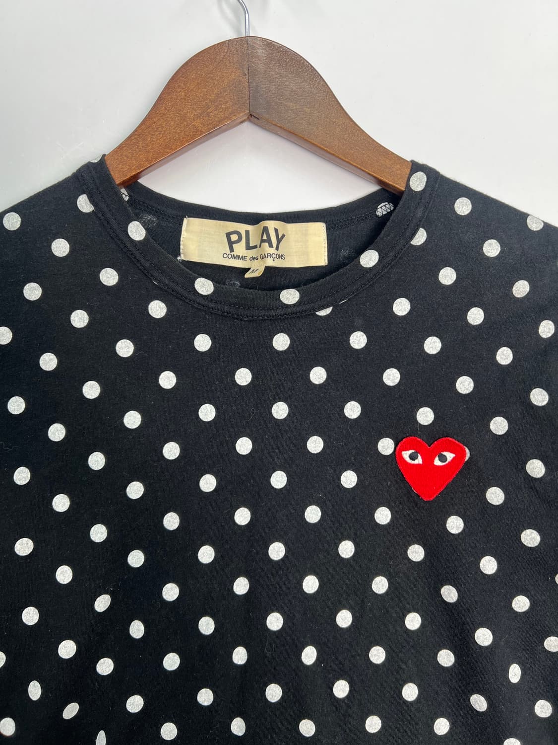 꼼데가르송 도트 무늬 긴팔티 상품이미지2