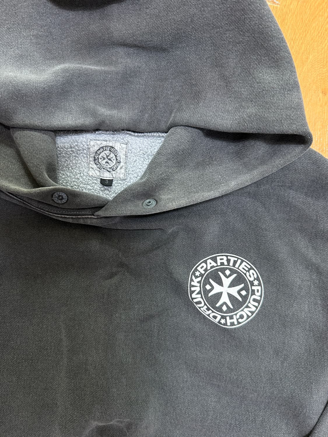 Punch drunk parties 후드티 상품이미지3