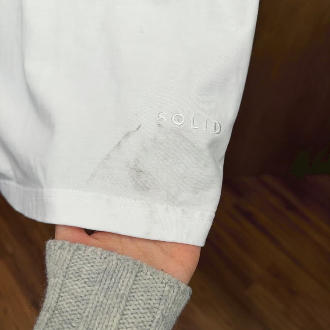 솔리드옴므 라운드넥 슬리브리스 티셔츠 무지 디테일 레귤러핏 화이트 상품이미지8