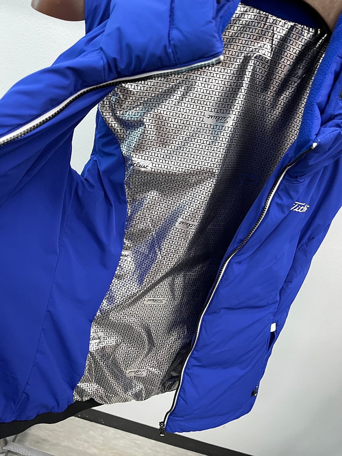 여) 타이틀리스트 발열 구스 패딩조끼  상품이미지5