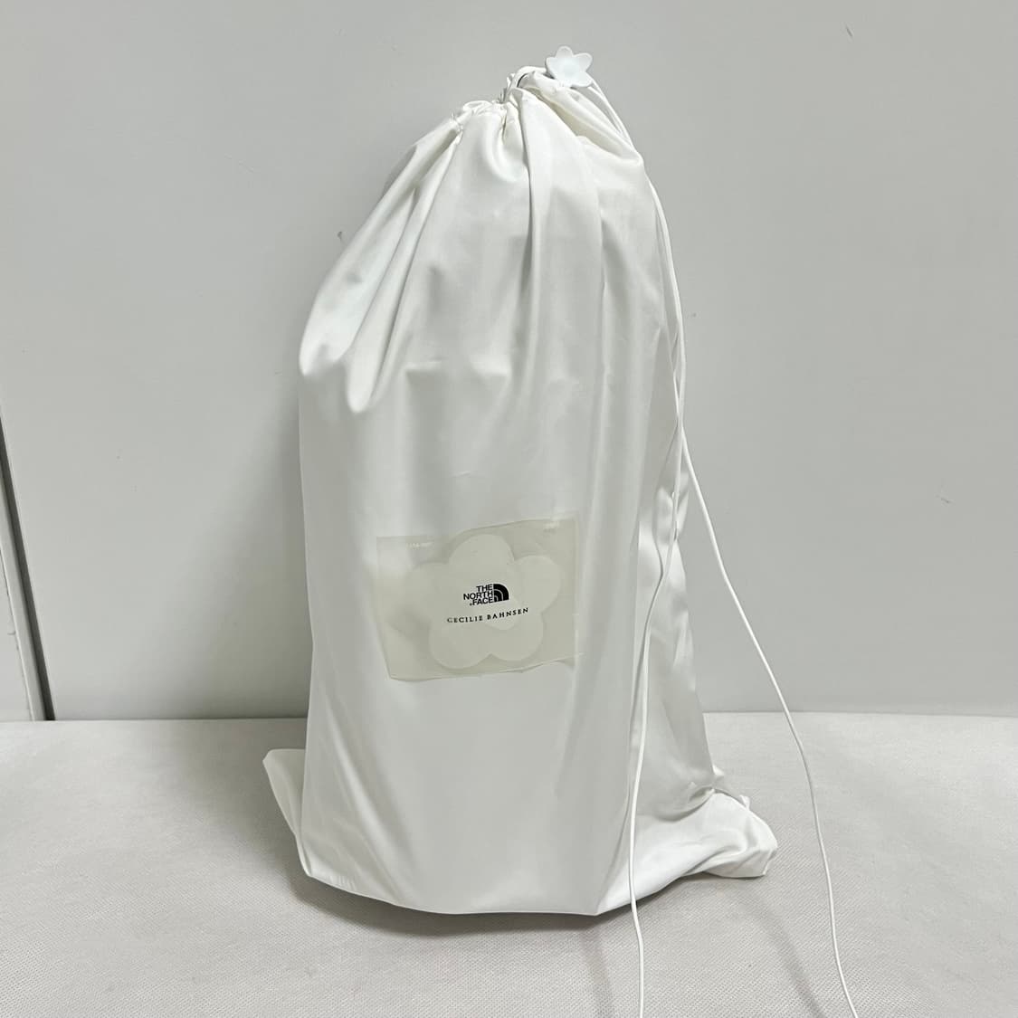 세실리에 반센 x 노스페이스 26ss MARIA 베이스 캠프 토트백 상품이미지6