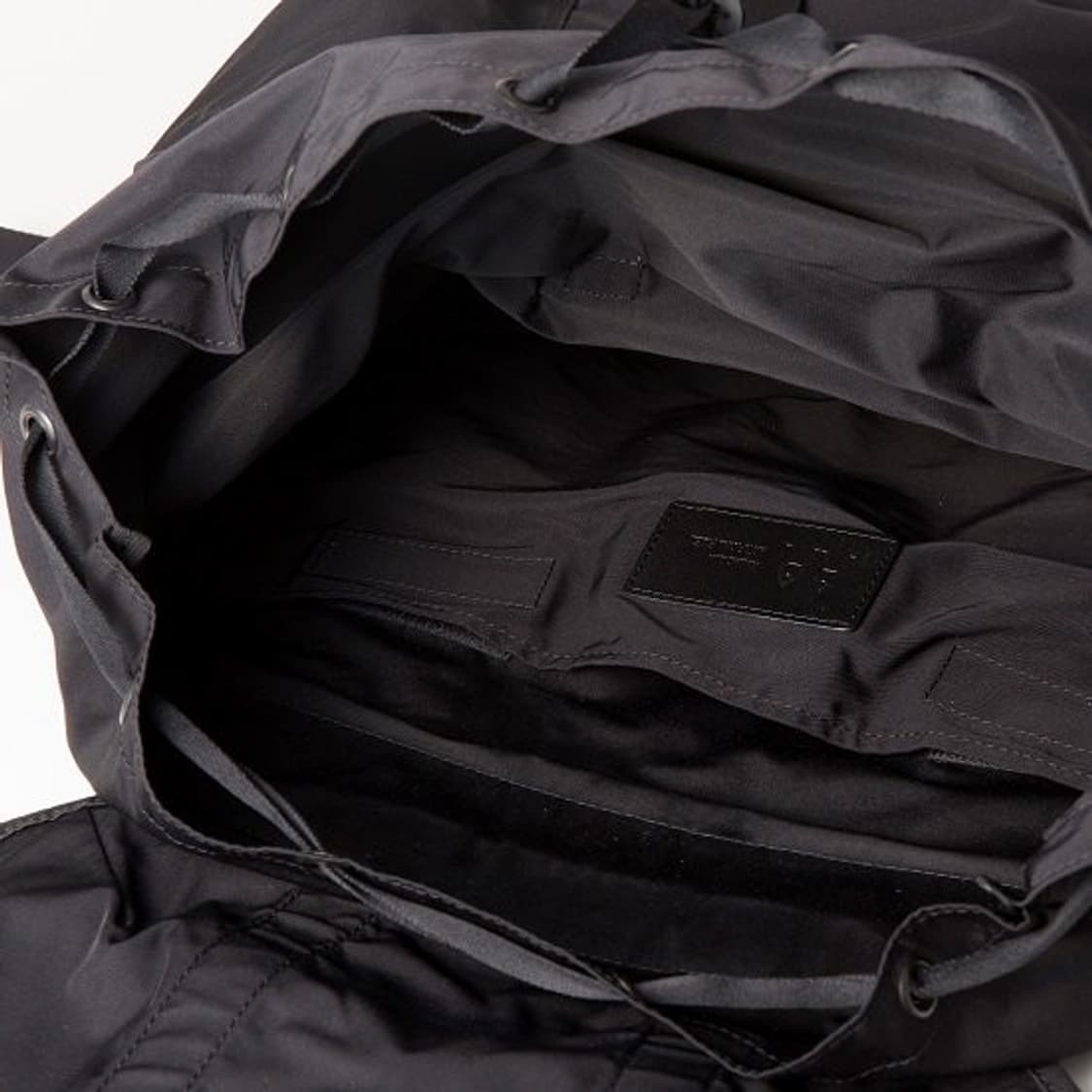 아미아칼바 개버딘 백팩 XL 블랙 상품이미지4