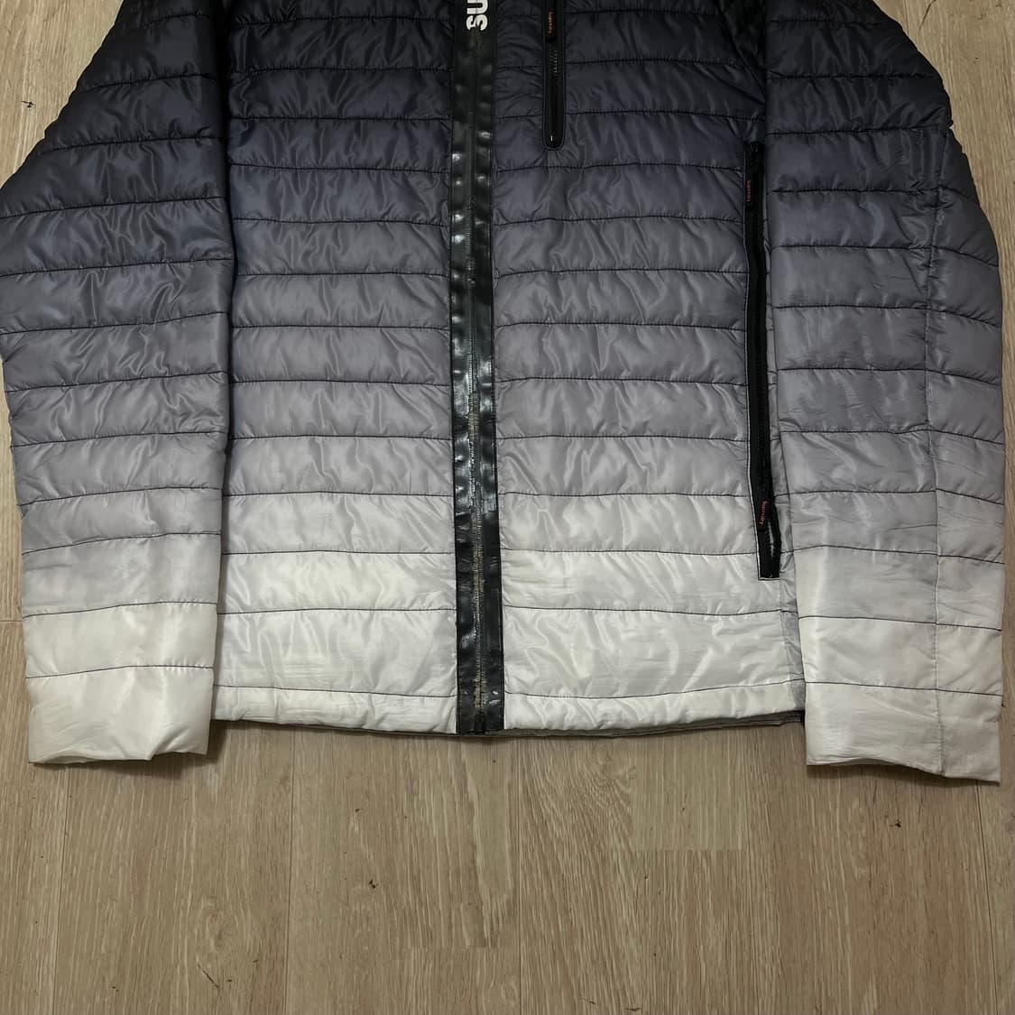 슈퍼드라이 재팬 Superdry 그라데이션 경량패딩 자켓 L(100) 상품이미지7