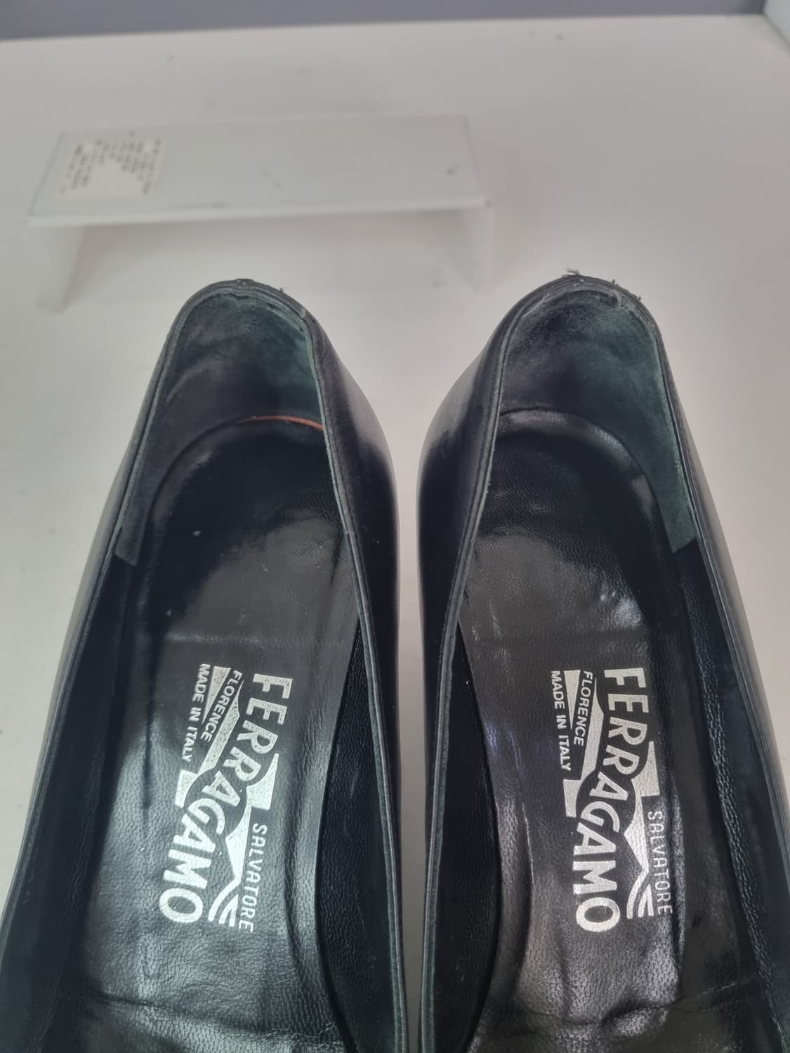 6 페라가모 실버버클 힐 상품이미지5