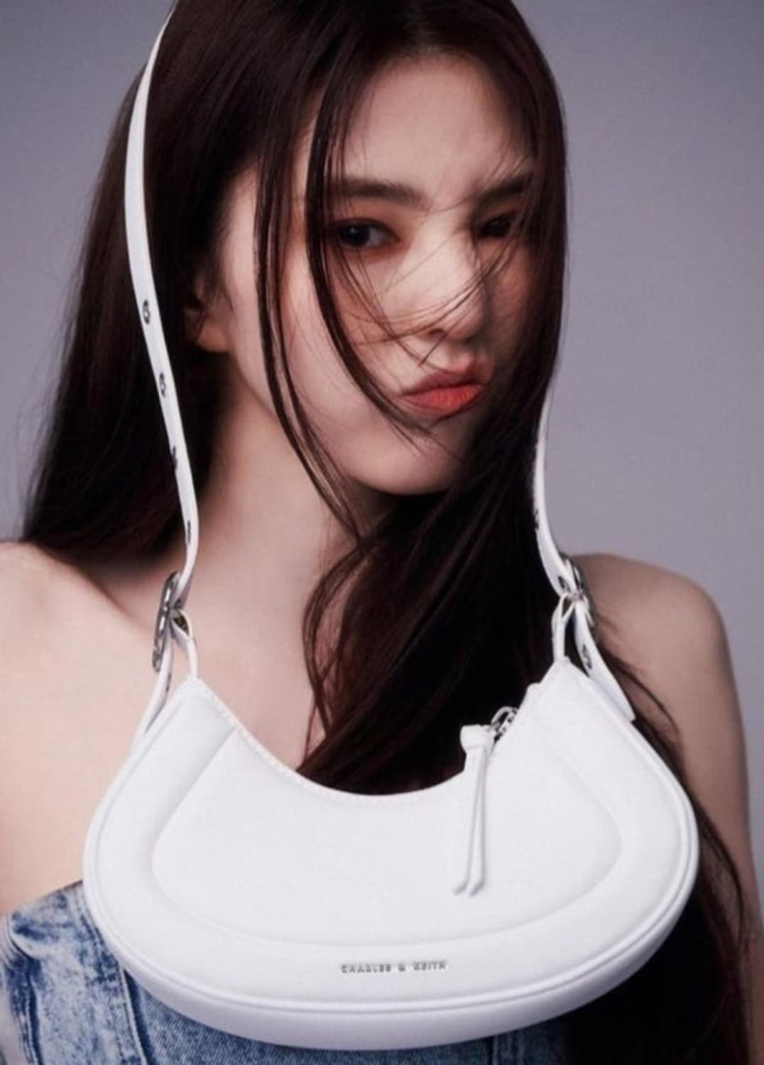 찰스앤키스 커브 호보백 실버 상품이미지3