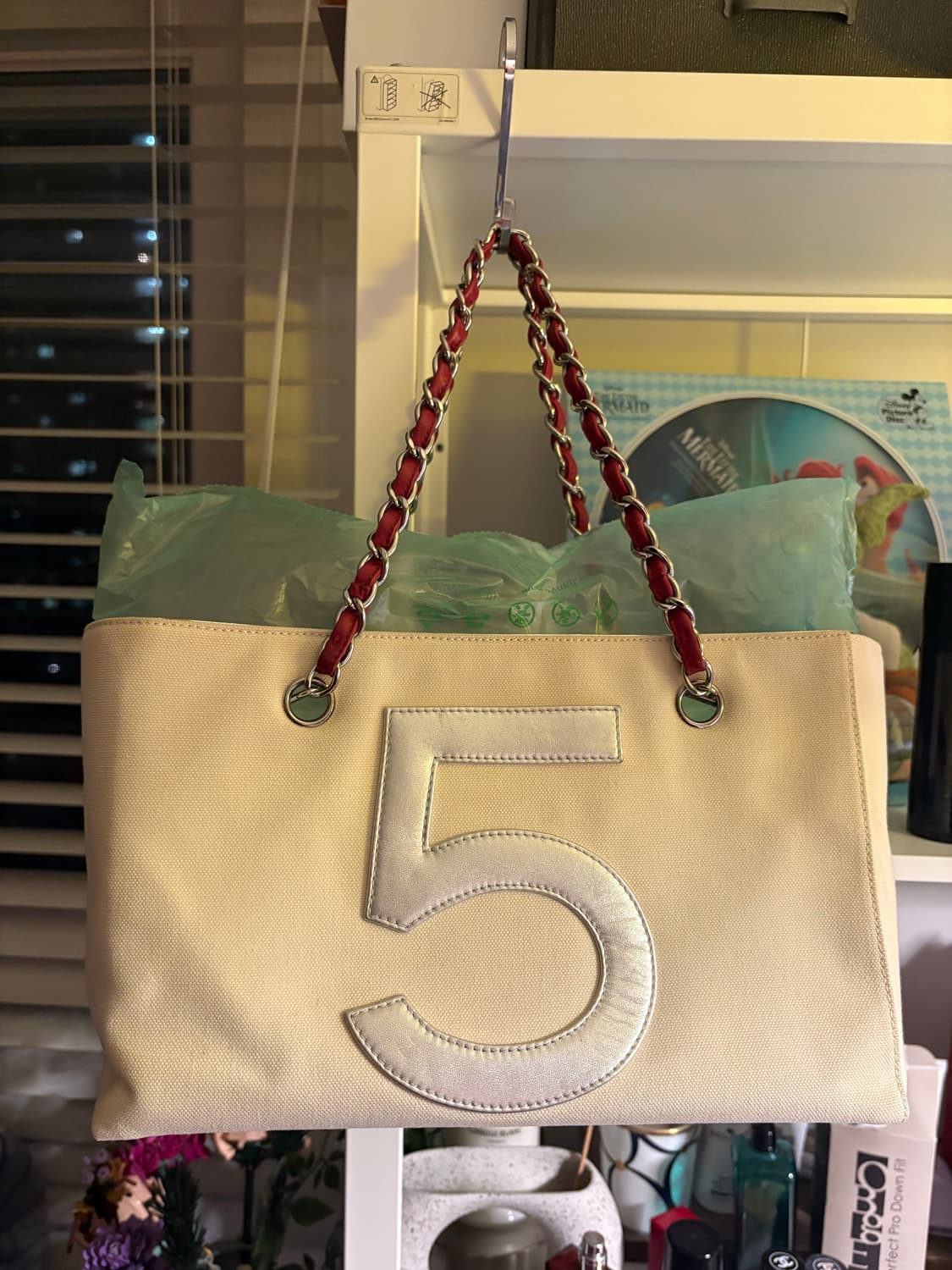 샤넬 토트백 희귀모델 팔아요 상품이미지3