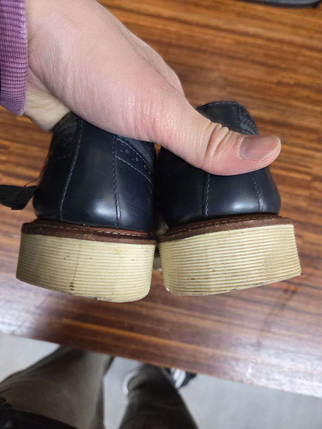 닥터마틴 빈티지 윙팁 로퍼 42 270  상품이미지5