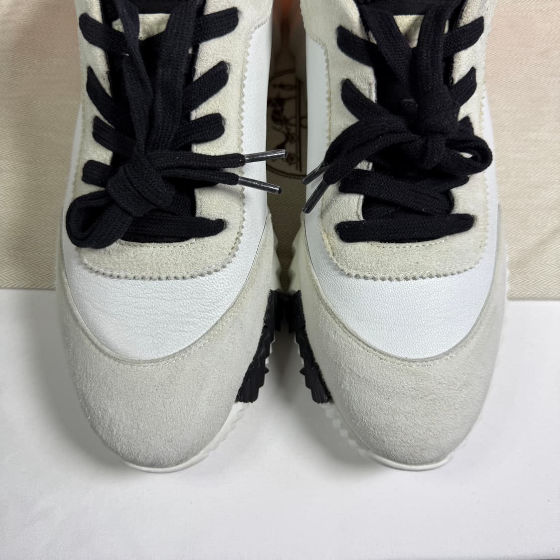 [풀구성,39.5사이즈] 에르메스 바운싱 스포츠 스웨이드 스니커즈 상품이미지4