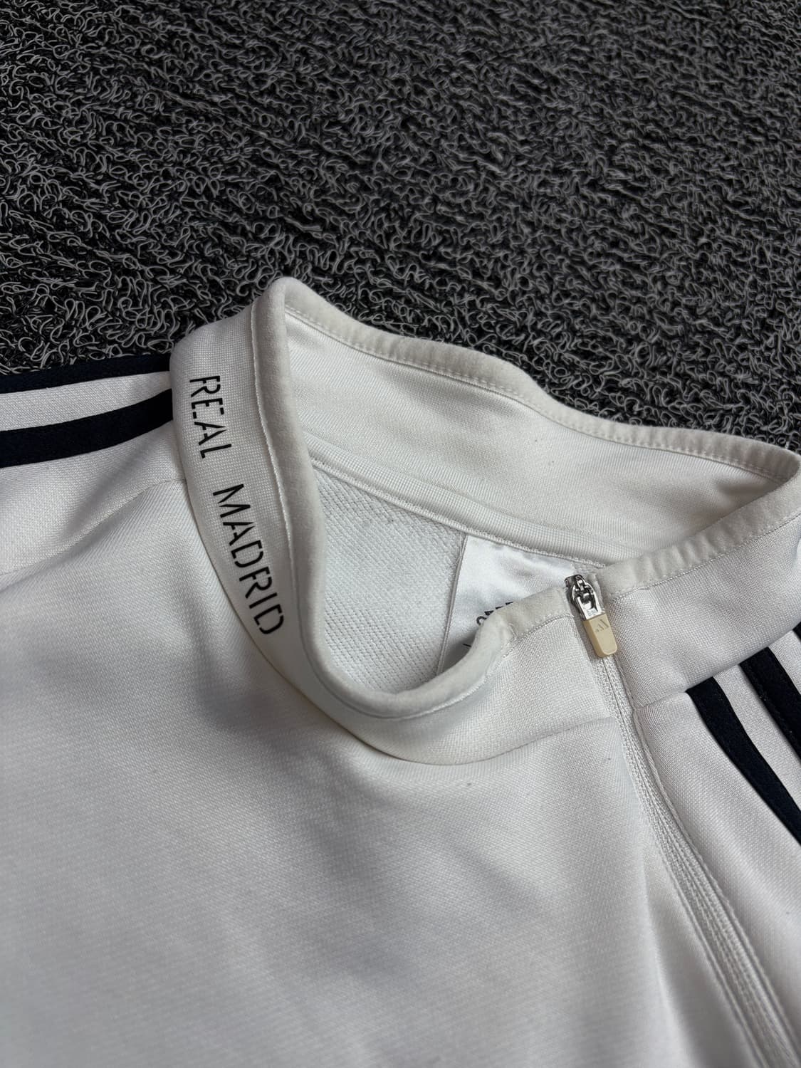 아디다스 레알마드리드 13-14 레트로 트레이닝 탑 2210 상품이미지4