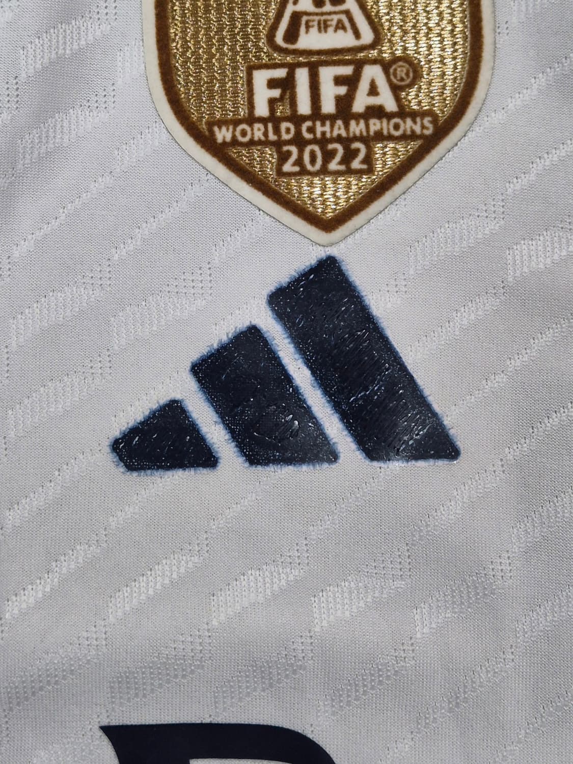 23-24 레알마드리드 홈 벨링엄 긴팔유니폼 L (마킹불량) 상품이미지4