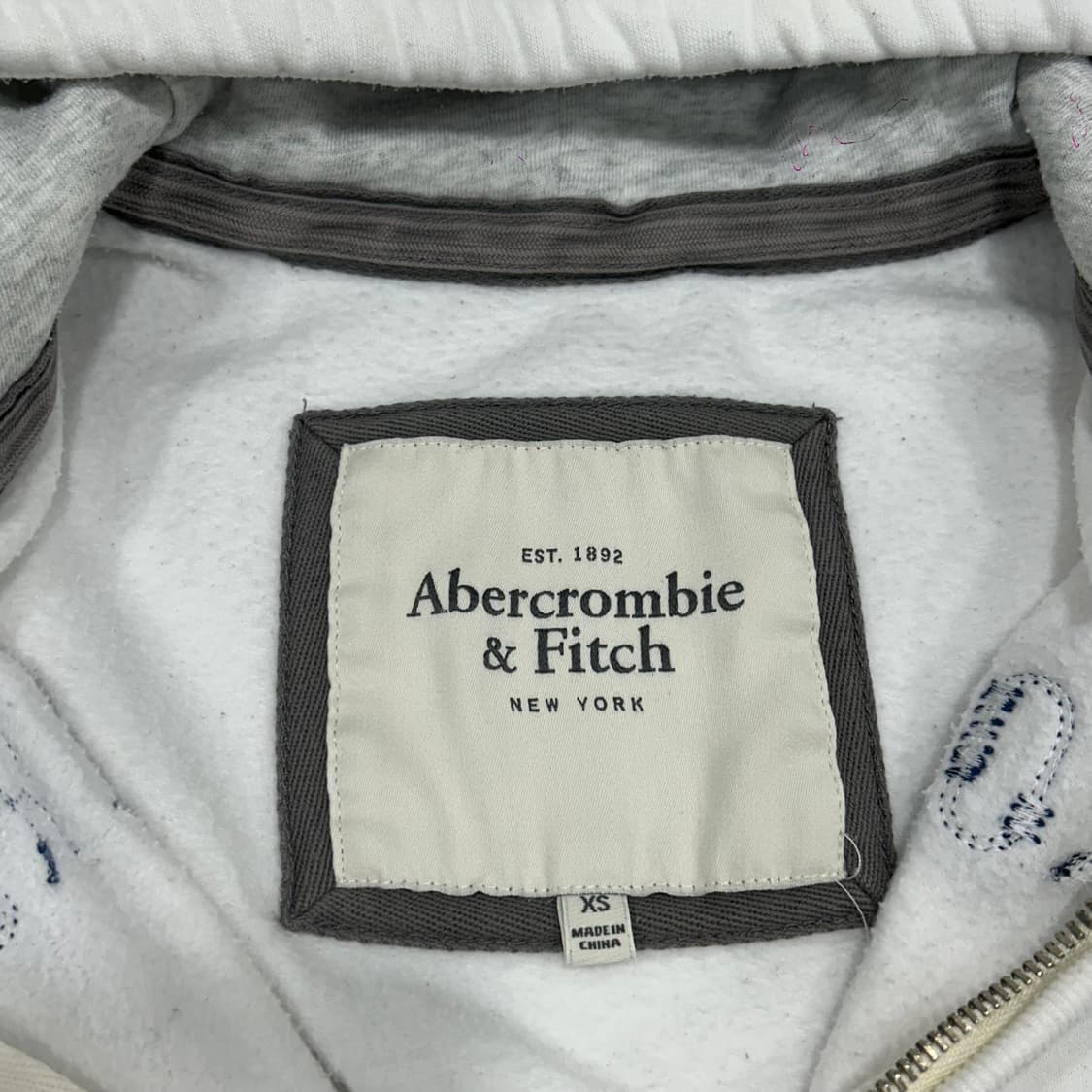 Abercrombie 아베크롬비 2-way 블루 스펠아웃 화이트 후드집업 상품이미지5